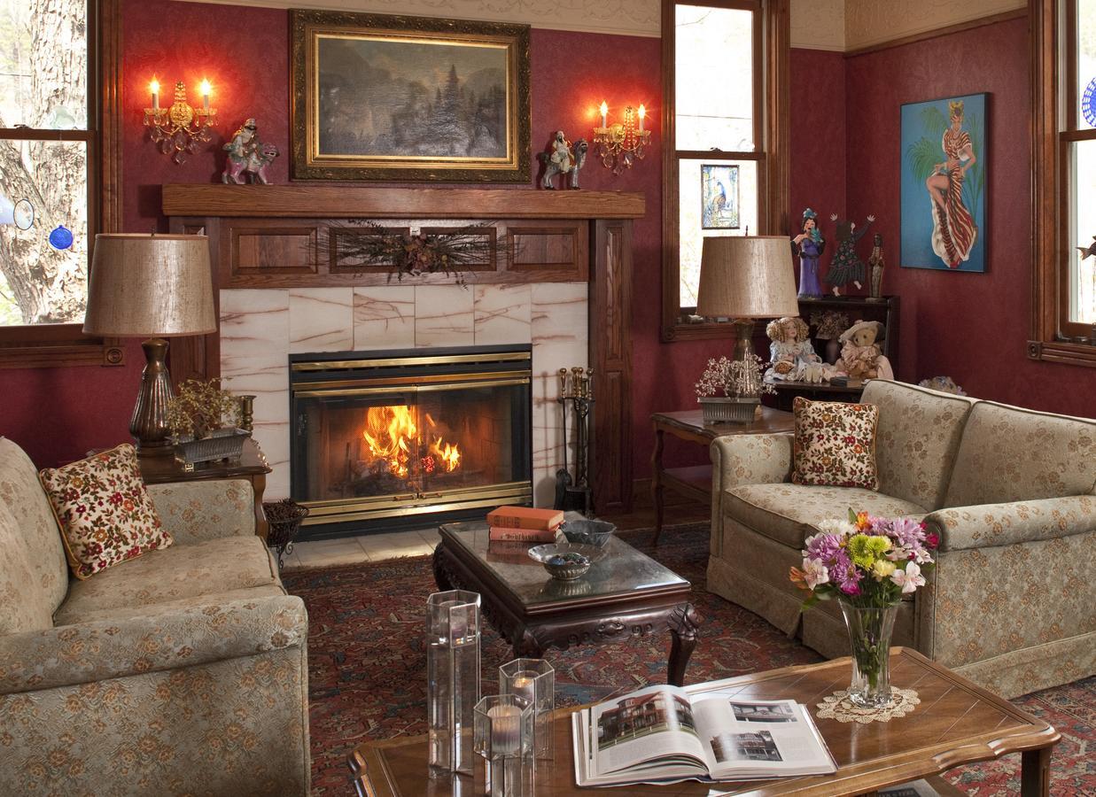 Cliff Cottage Inn, Downtown Bed & Breakfast Eureka Springs Eksteriør billede